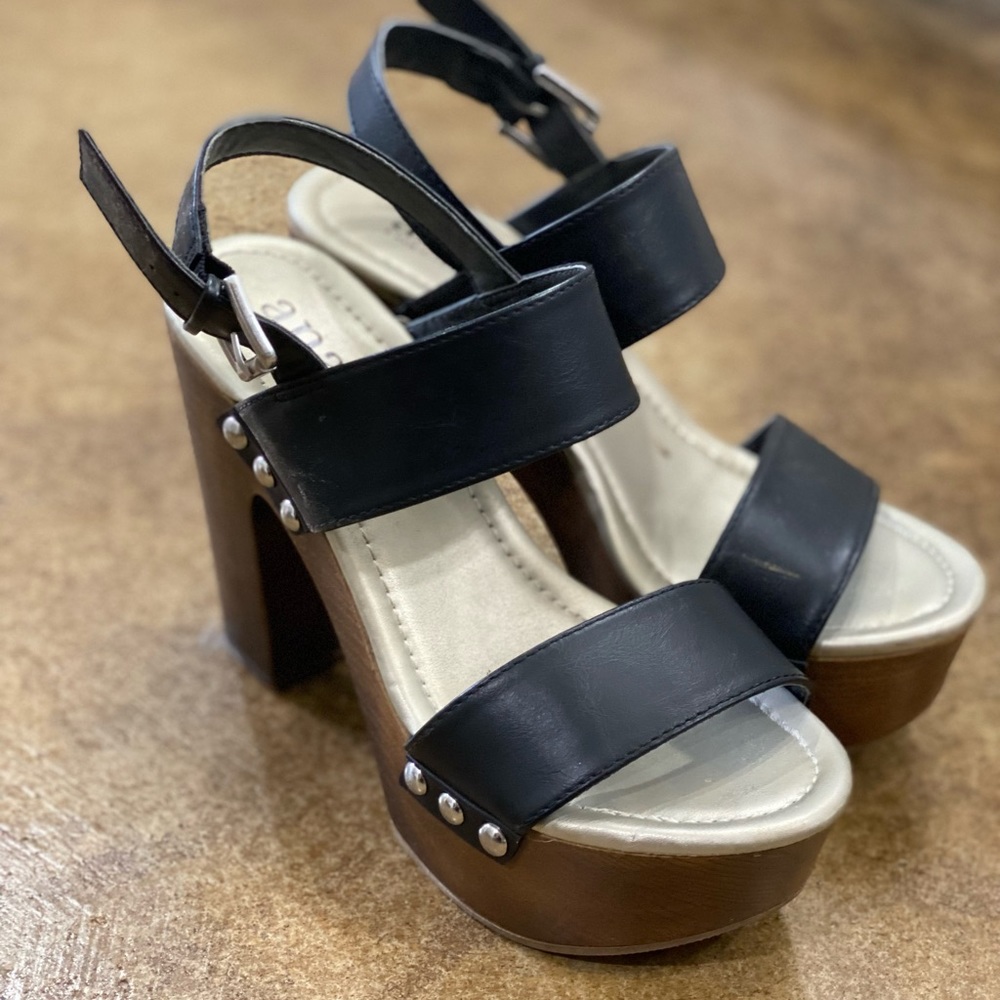 Size 6.5 Platform Heels